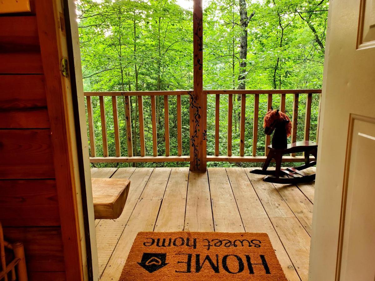 Lil' Log At Hearthstone Cabins And Camping - Pet Friendly هيلين المظهر الخارجي الصورة