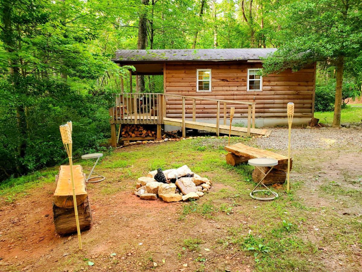 Lil' Log At Hearthstone Cabins And Camping - Pet Friendly هيلين المظهر الخارجي الصورة